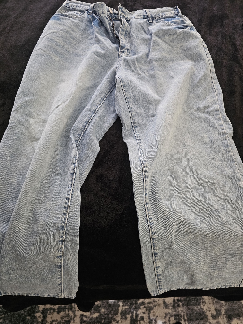 Light Wash Men’s Jeans - Casual Straight Fit